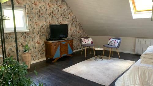 Petit Chalet Individuel Dans Un �crin De Verdure