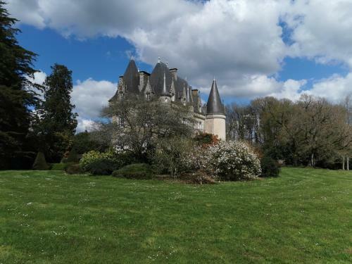 Hostal Ch�teau De Launay Guen