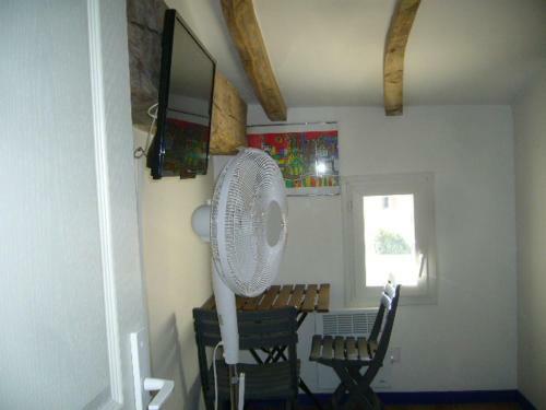 Maison Chaleureuse En Pierre