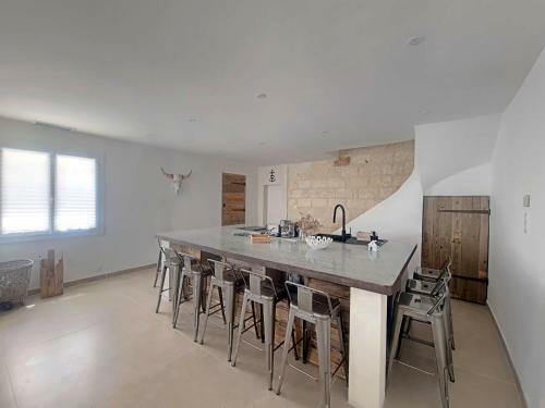R�f Ls73 : Maison De Village 9 Pers Rue Espelly