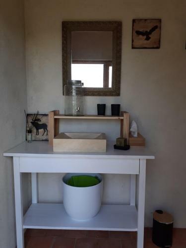 Hostal La Chambre Du Coq � L'�ne
