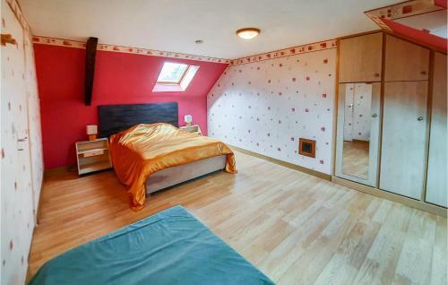 Awesome Home In Saint-martin-sur-oust With 3 Bedrooms