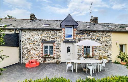 Awesome Home In Saint-martin-sur-oust With 3 Bedrooms