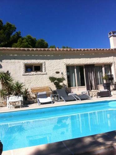 Bed & Breakfast La Petite Maison Dans Les Pins