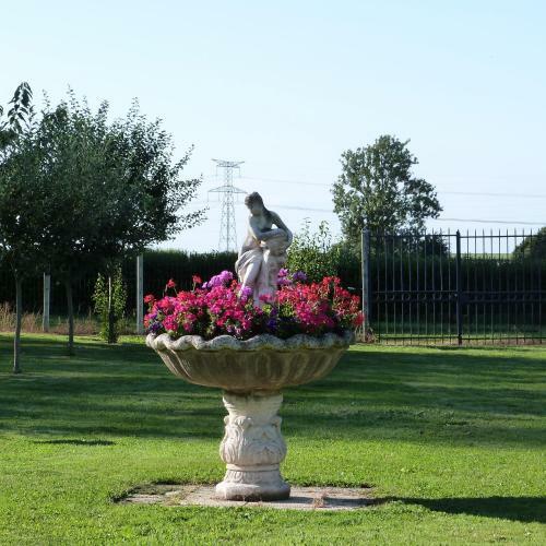 G�te Et Relais Equestre De Marie