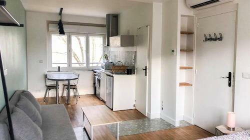 Grande Maisonavec Jardin � Tours