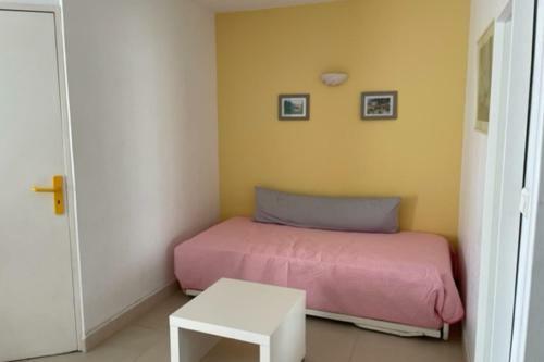 Apartamento 36 M With Terraceswimming Pool And Sea View