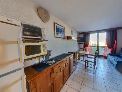Apartamento Studio Le Corbier, 1 Pi�ce, 4 Personnes - Fr-1-267-215