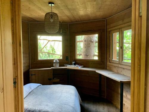 Bed & Breakfast Cabane Dans Las Arbres - Valmo'insolite