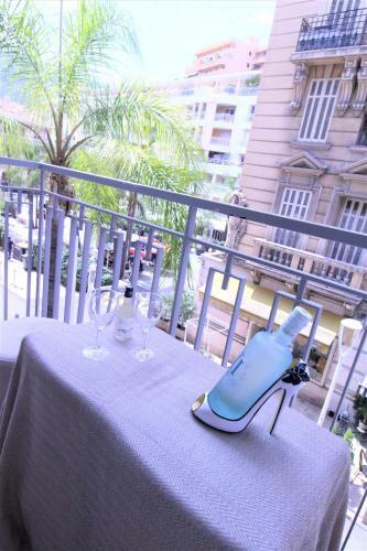 Center Apartment, 5min Monaco Casino, Bnbrickeys