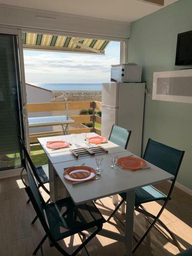 Apartamento Studio Cabine Face � La Mer Avec Piscine Et Parking Priv�