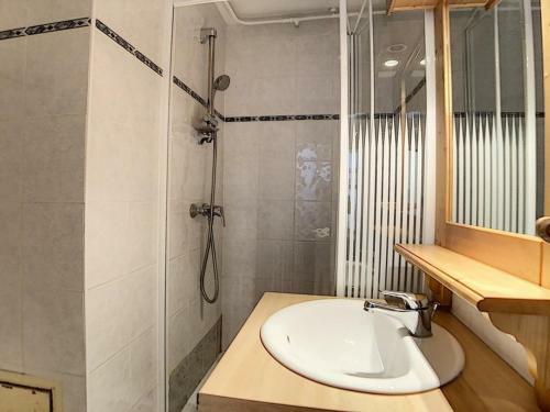 Apartamento Studio Les Menuires, 1 Pi�ce, 2 Personnes - Fr-1-344-993