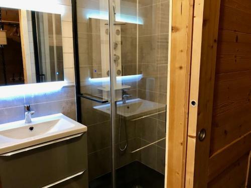 Apartamento Studio Les Menuires, 1 Pi�ce, 3 Personnes - Fr-1-344-1005