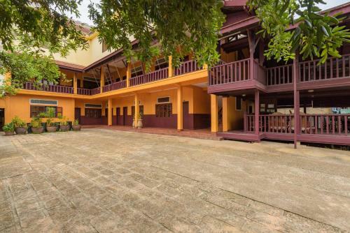 Bed & Breakfast Heng Long Villa