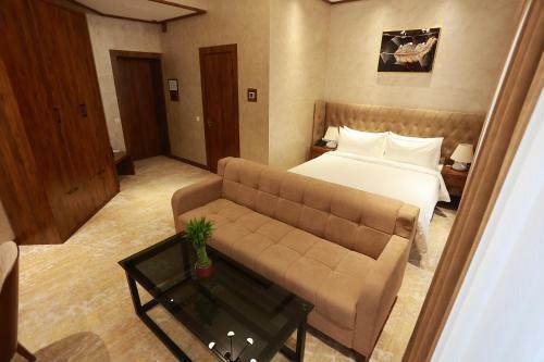 Regal Hotel By Grand
