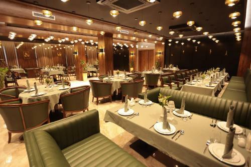Regal Hotel By Grand