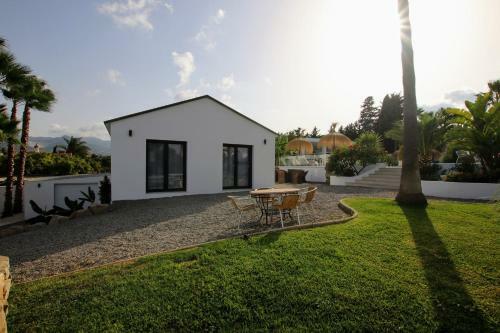 Tess Villa Le Clos Fleury