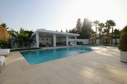 Tess Villa Le Clos Fleury