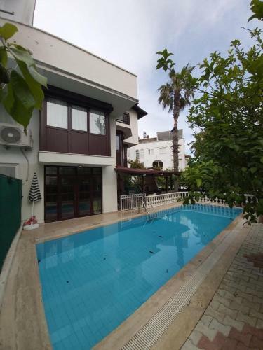 Havuz Olanag? Sunan Rahat M�stakil Villa
