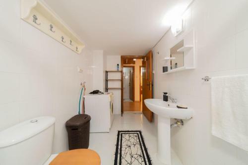 Apartamento Cozy Flat With Balcony 10 Min To Konyaalti Beach