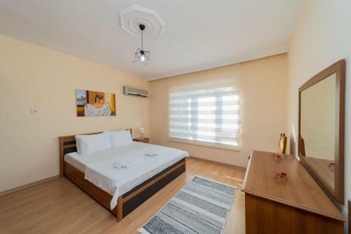 Apartamento Cozy Flat With Balcony 10 Min To Konyaalti Beach