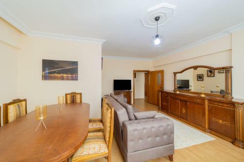 Apartamento Cozy Flat With Balcony 10 Min To Konyaalti Beach