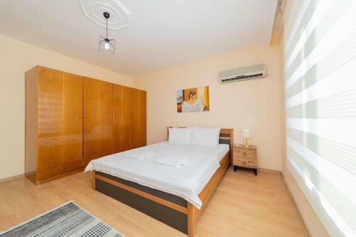 Apartamento Cozy Flat With Balcony 10 Min To Konyaalti Beach