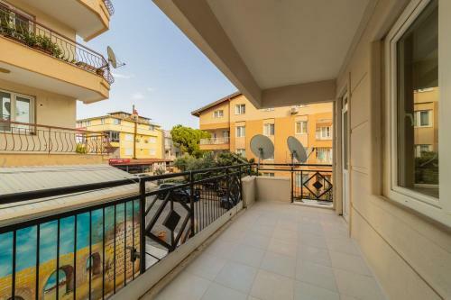 Apartamento Cozy Flat With Balcony 10 Min To Konyaalti Beach
