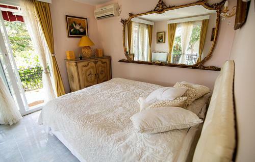 Bed & Breakfast Dream Mansion