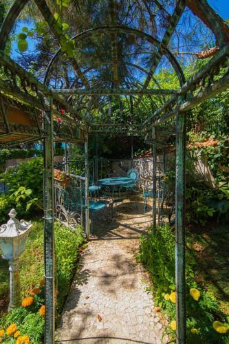 Bed & Breakfast Dream Mansion