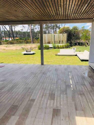 Hermosa, C�lida Y Funcional A Metros De La Playa