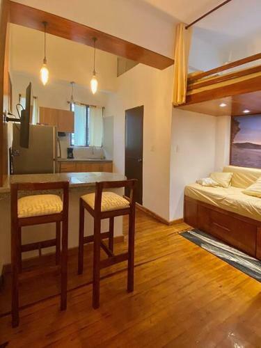Apartamento Modern Furnished Loft, 50m From The Ocean!