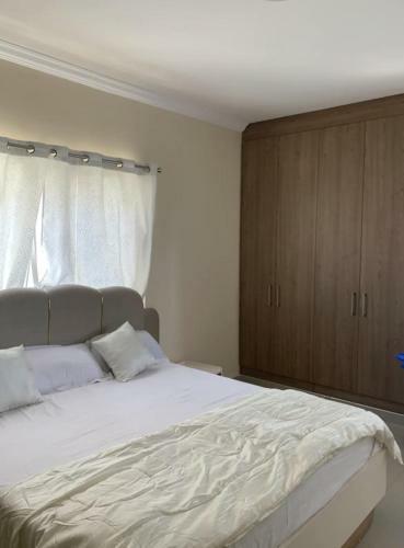 Ta Apartments