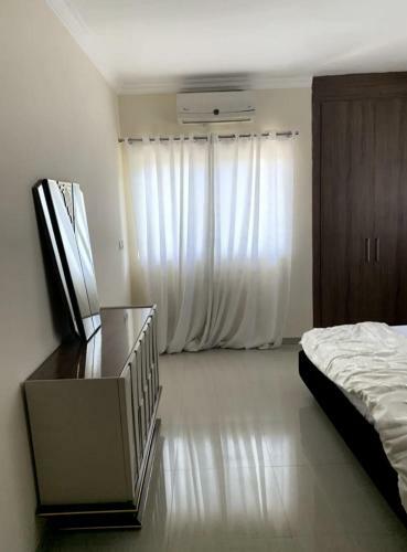 Ta Apartments