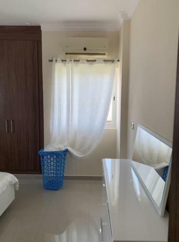 Ta Apartments
