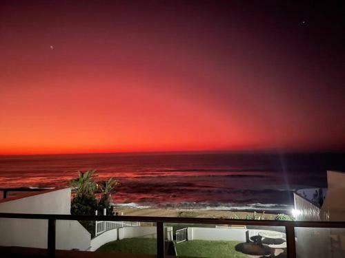 Luxurious 3 Bedroom Beach Front Apartment