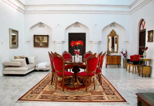 Hostal The House Of Royals