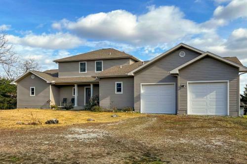 Bull Shoals Retreat With Panoramic River Views!