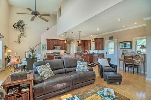 Bull Shoals Retreat With Panoramic River Views!