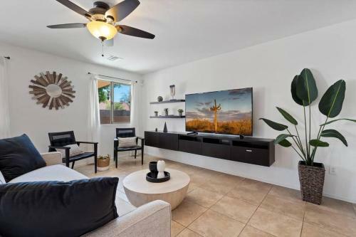 Villa Premier Charming Gateway Close To I-10 & Golf