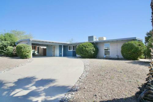 Tucson 4 Bedroom W/pool, Privacy, Mountain View
