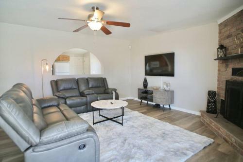 Tucson 4 Bedroom W/pool, Privacy, Mountain View