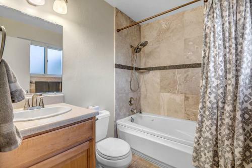 Boho Pad W Pool Located 5 Mins From Old Town