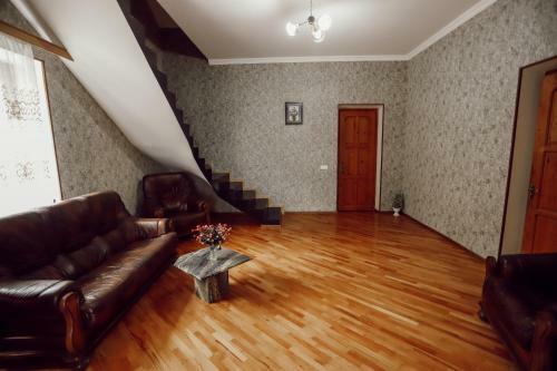 Hostal Guest House-all Seasons