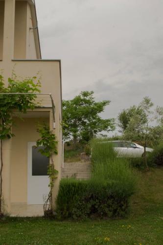 Apartments In The Countryside Of Koper