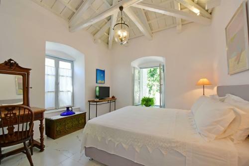Hydra Luxury Getaway - Maria's Cozy Home