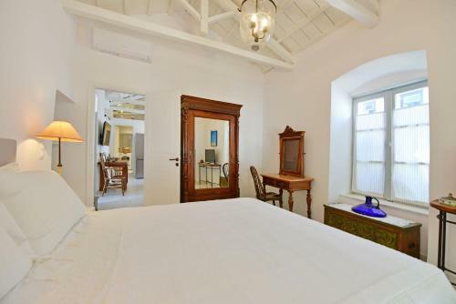 Hydra Luxury Getaway - Maria's Cozy Home