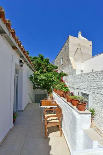 Hydra Luxury Getaway - Maria's Cozy Home