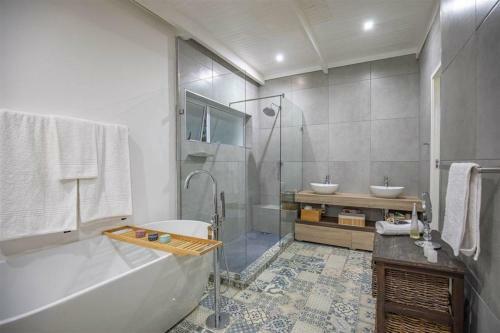 Hostal Kelkiewyn Waterkloof Guesthouse