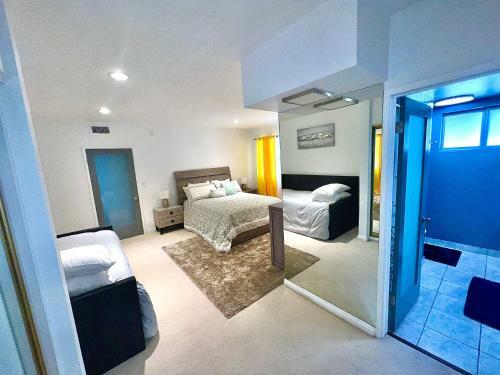Apartamento Hollywood Hills Condo
